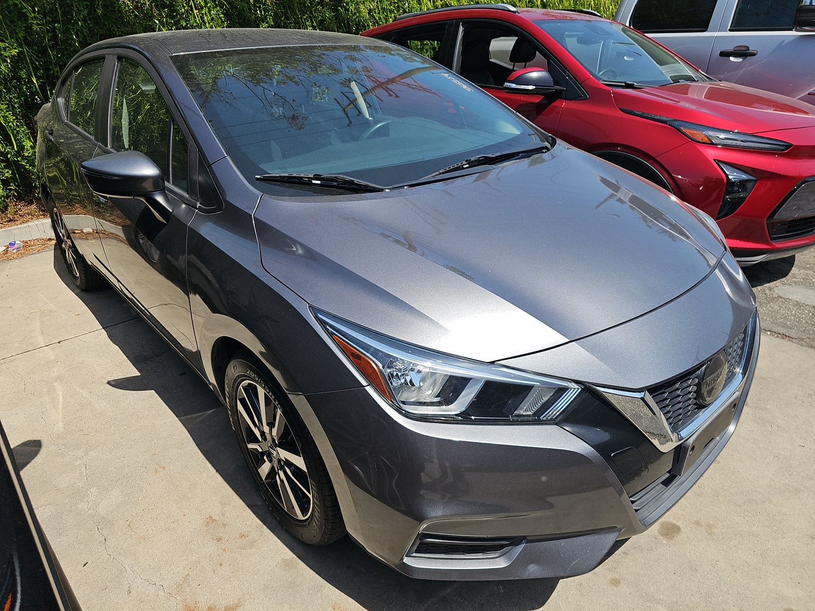 NISSAN VERSA - 4