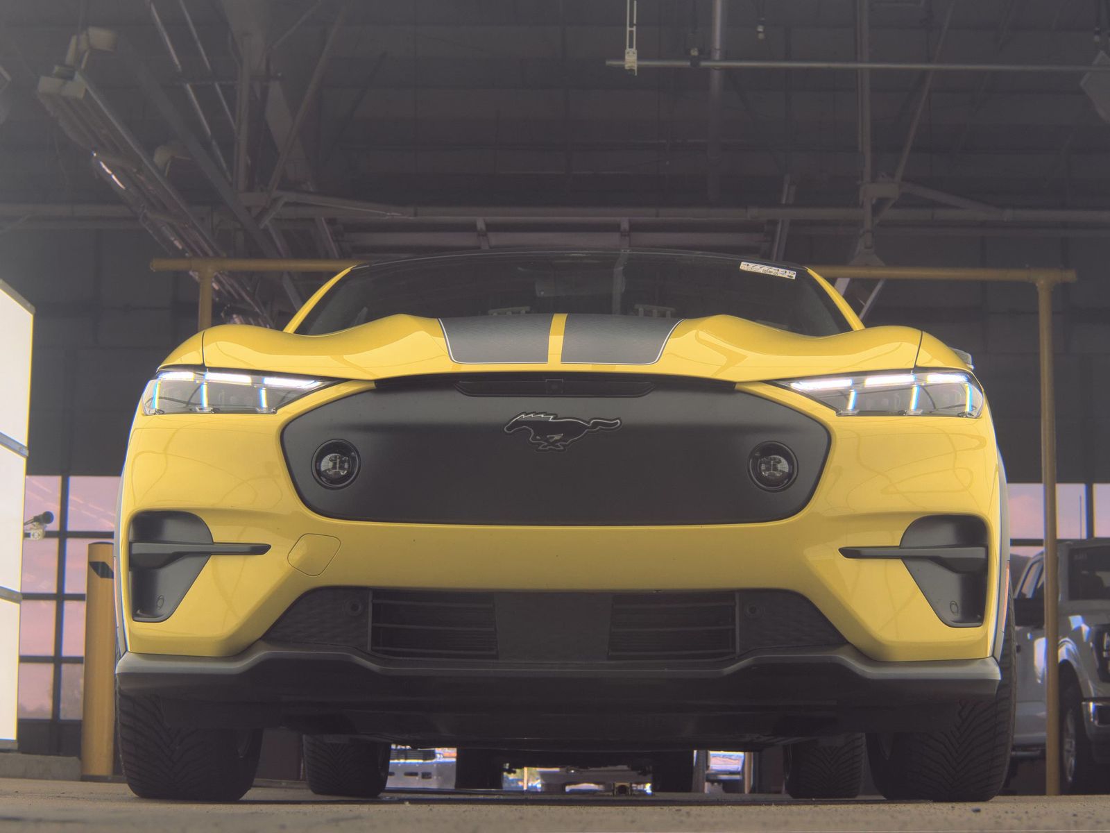 FORD MUSTANG MACH-E - 4