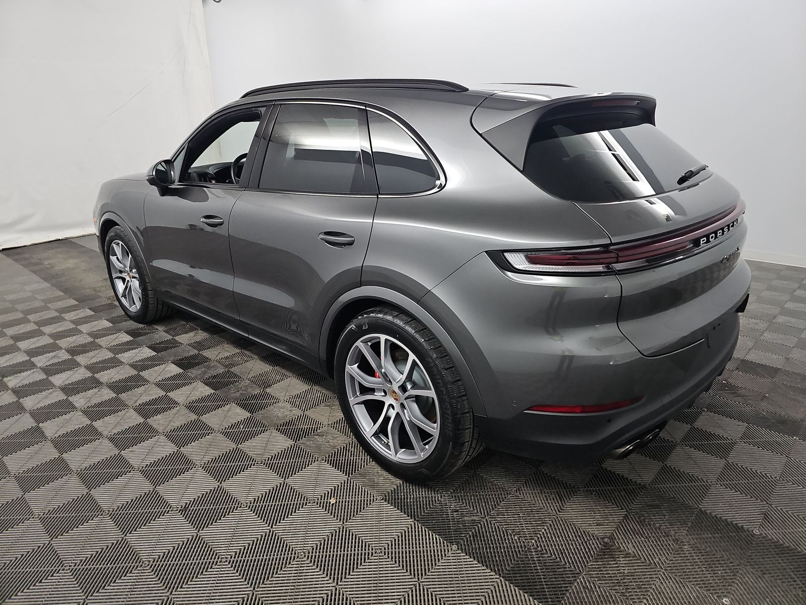PORSCHE CAYENNE - 7