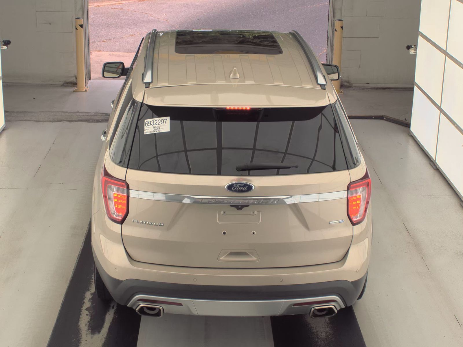 FORD EXPLORER - 7