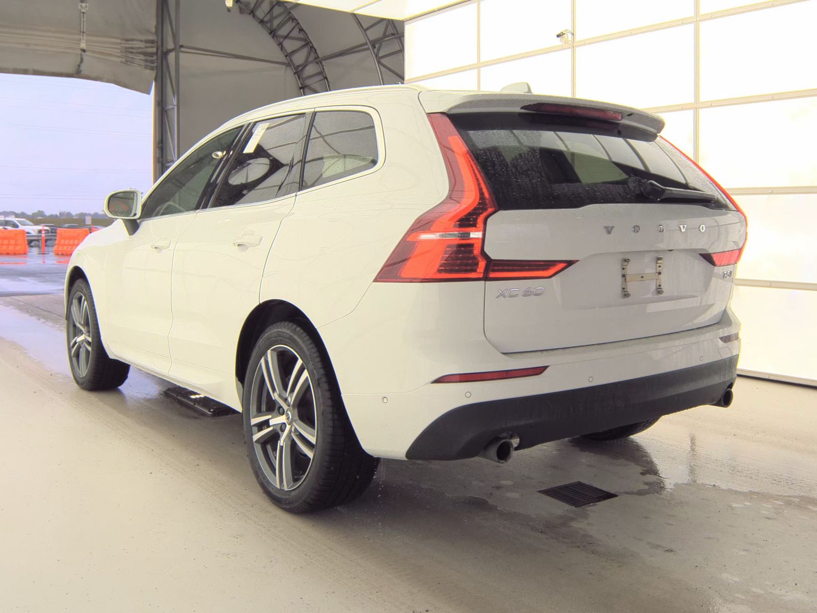2018 Volvo XC60 T5 Momentum AWD