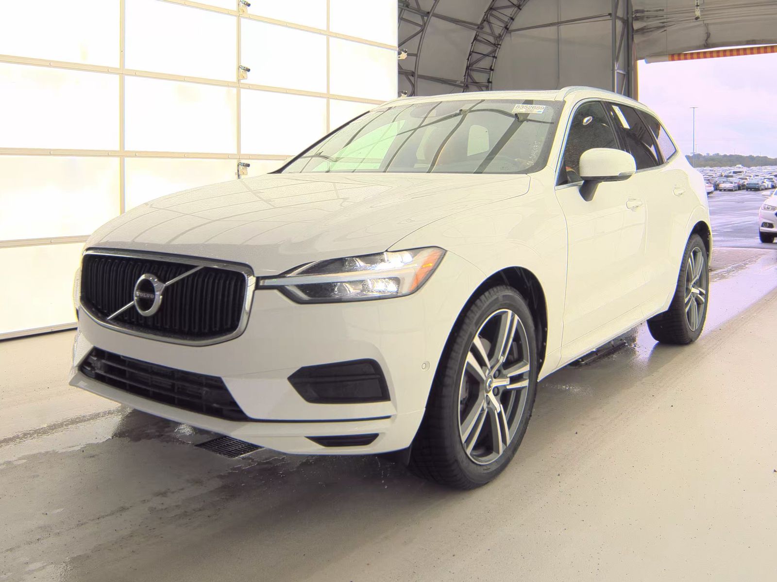 2018 Volvo XC60 T5 Momentum AWD