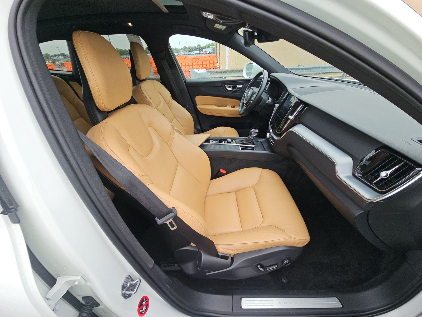 2018 Volvo XC60 T5 Momentum AWD