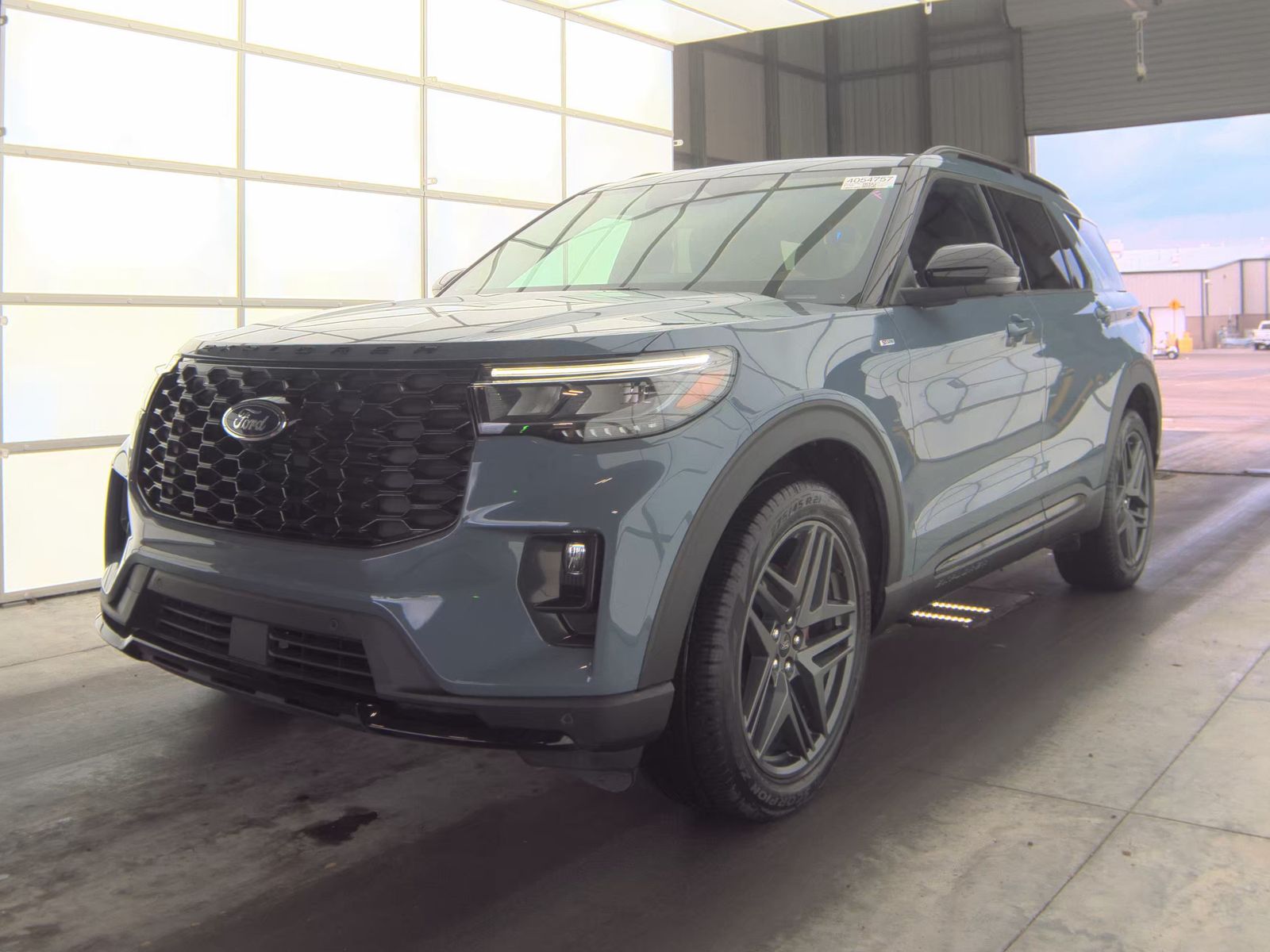 FORD EXPLORER - 1