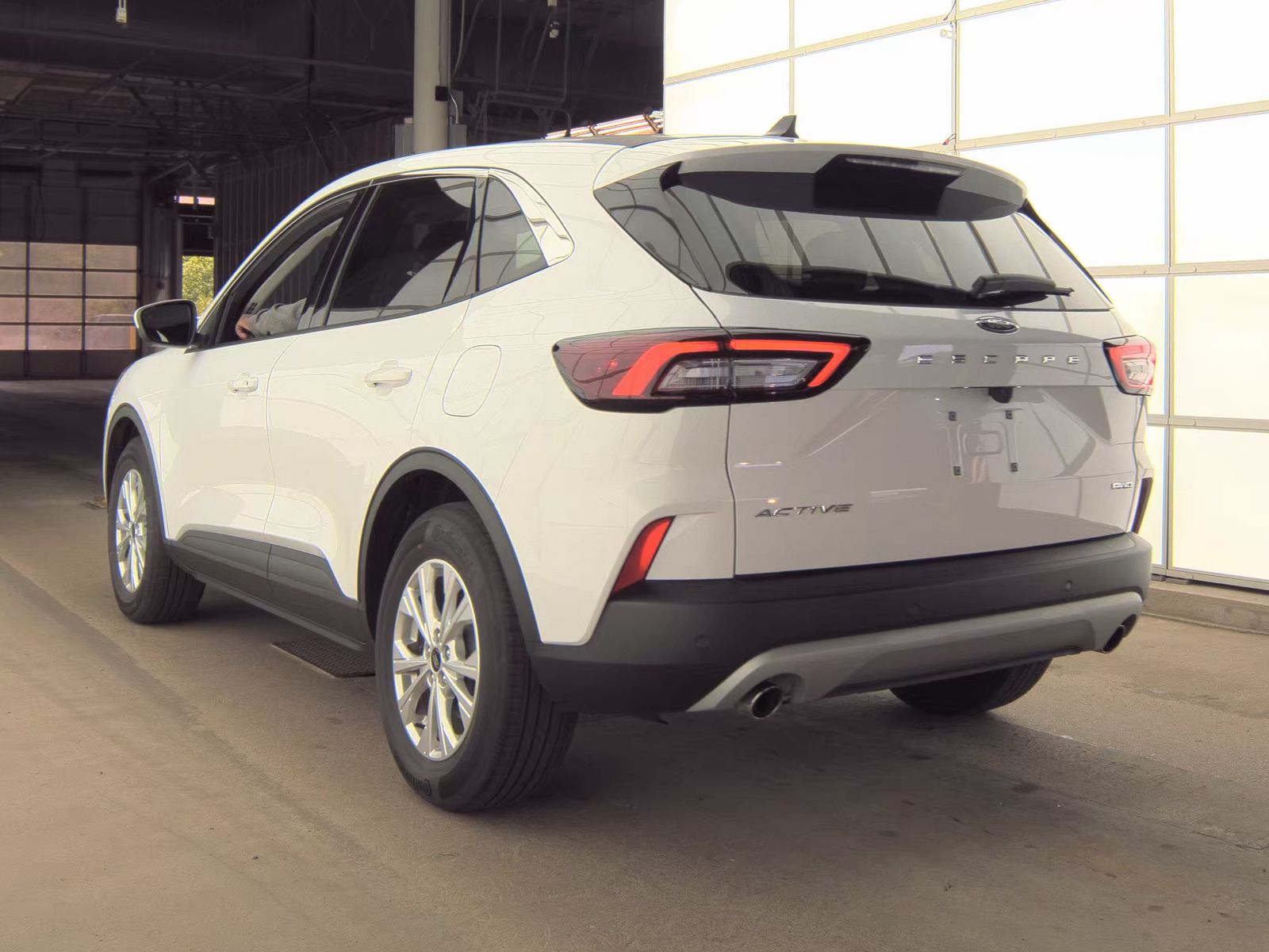 FORD ESCAPE - 9