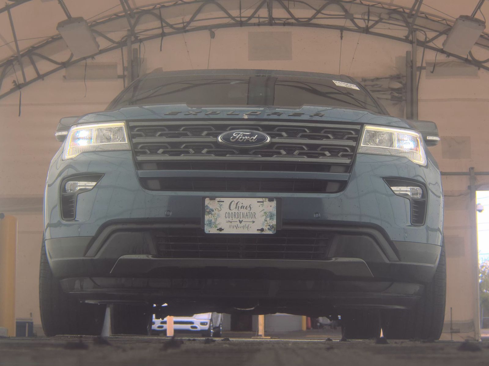 FORD EXPLORER - 4