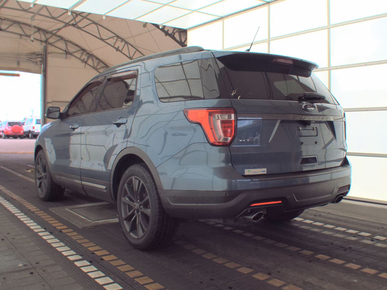 FORD EXPLORER - 9