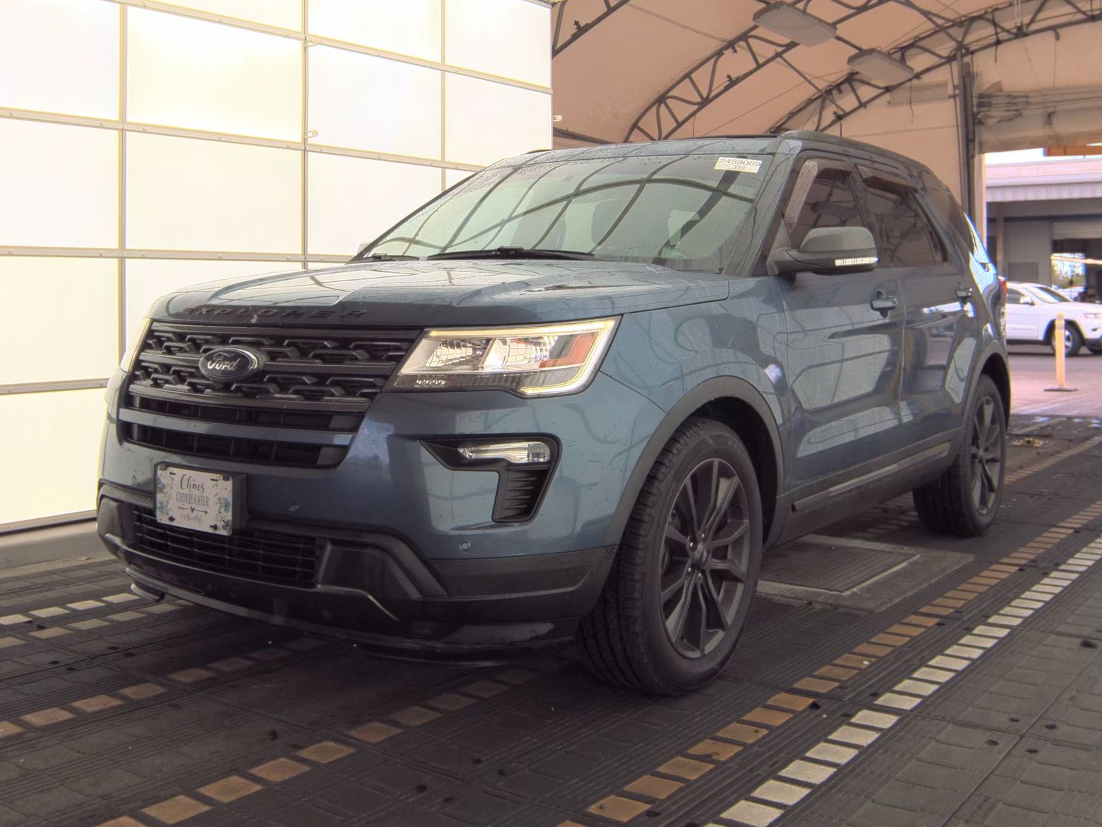 FORD EXPLORER - 1