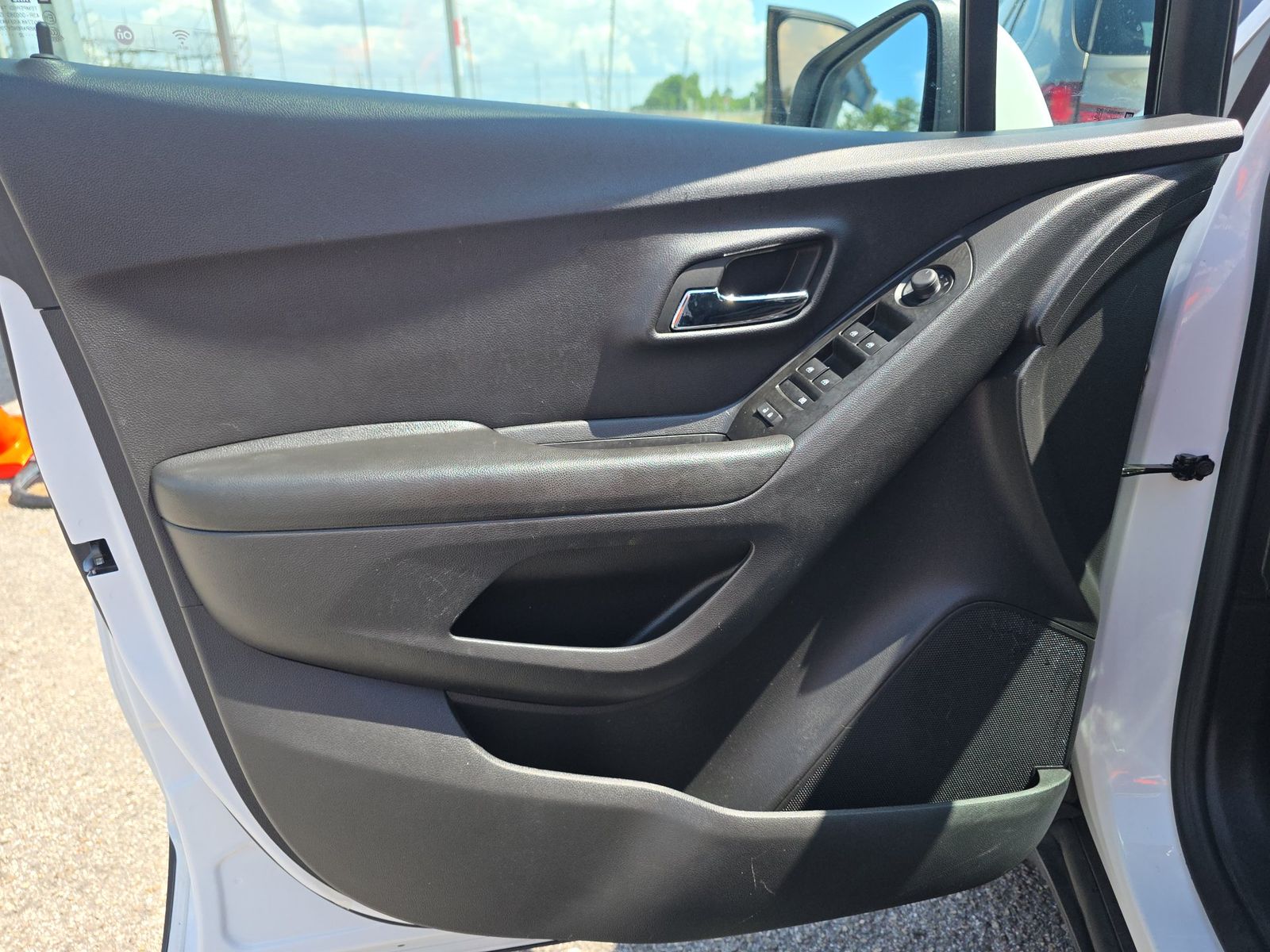 CHEVROLET TRAX - 4