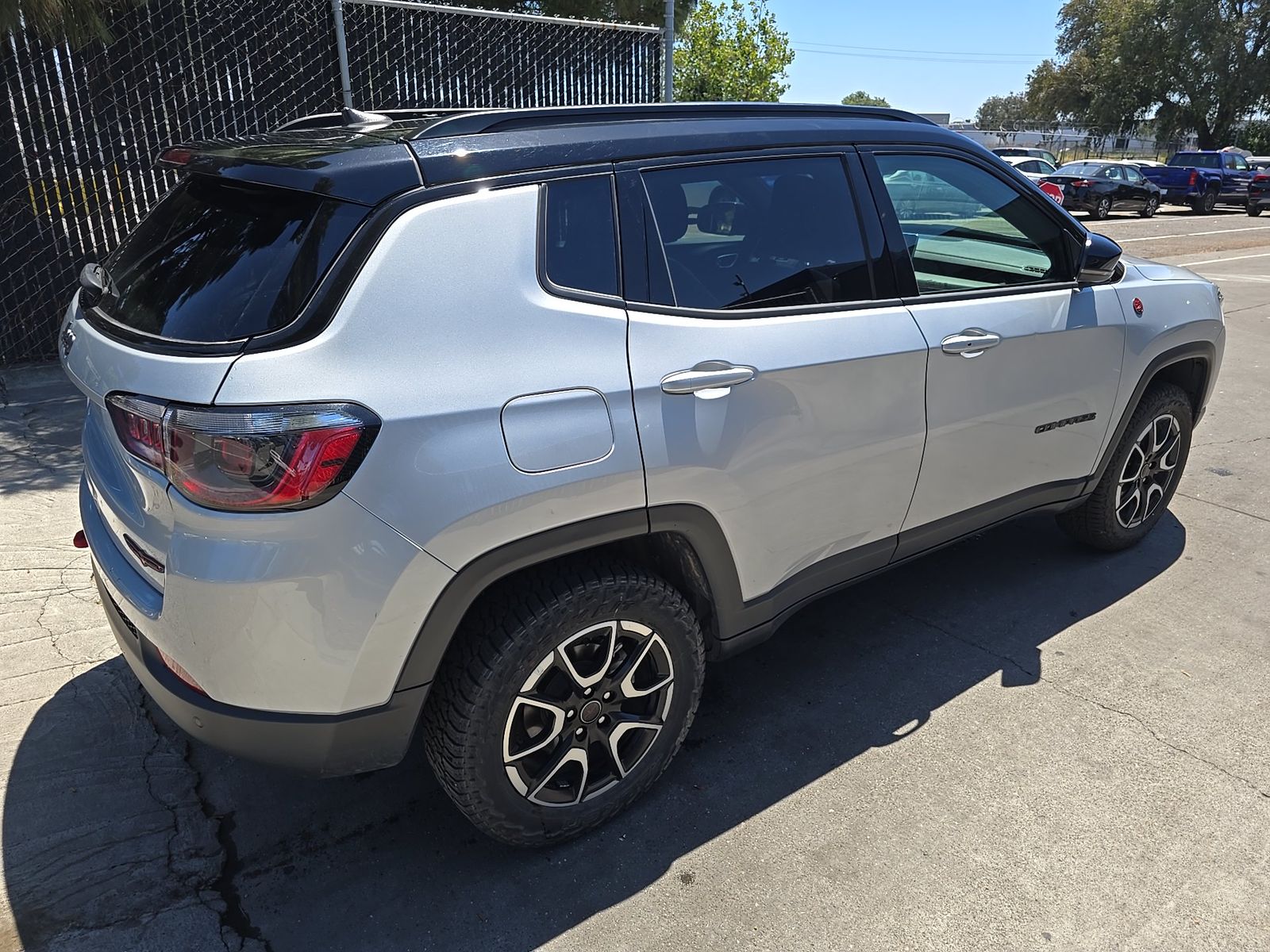 2025 Jeep Compass Trailhawk AWD