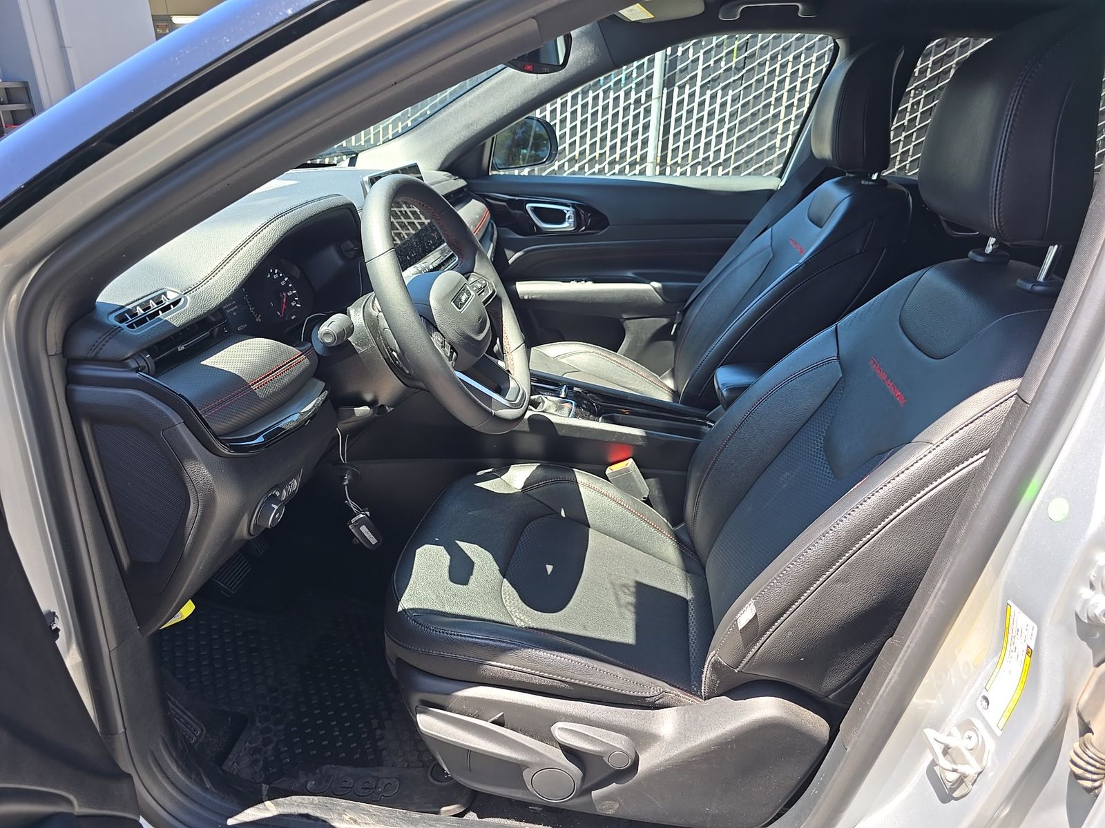 2025 Jeep Compass Trailhawk AWD