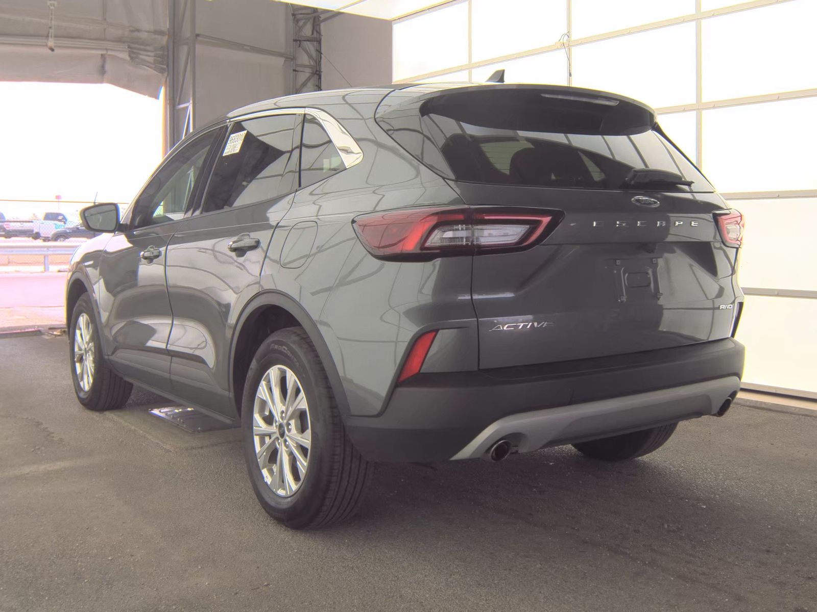 FORD ESCAPE - 9