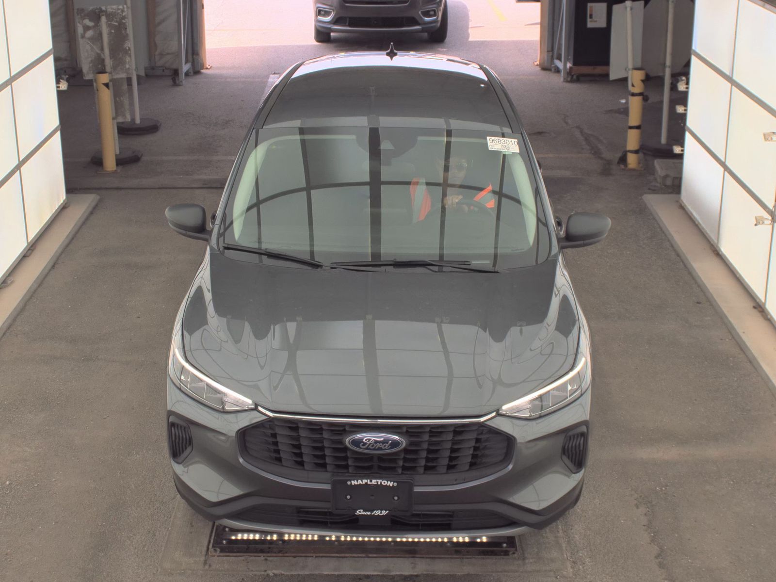 FORD ESCAPE - 3