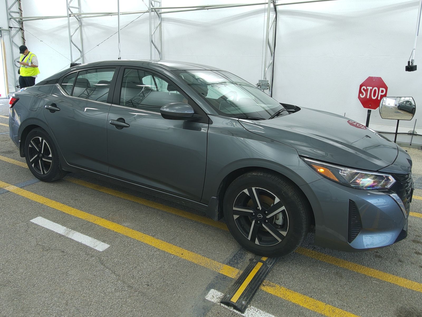 NISSAN SENTRA - 4
