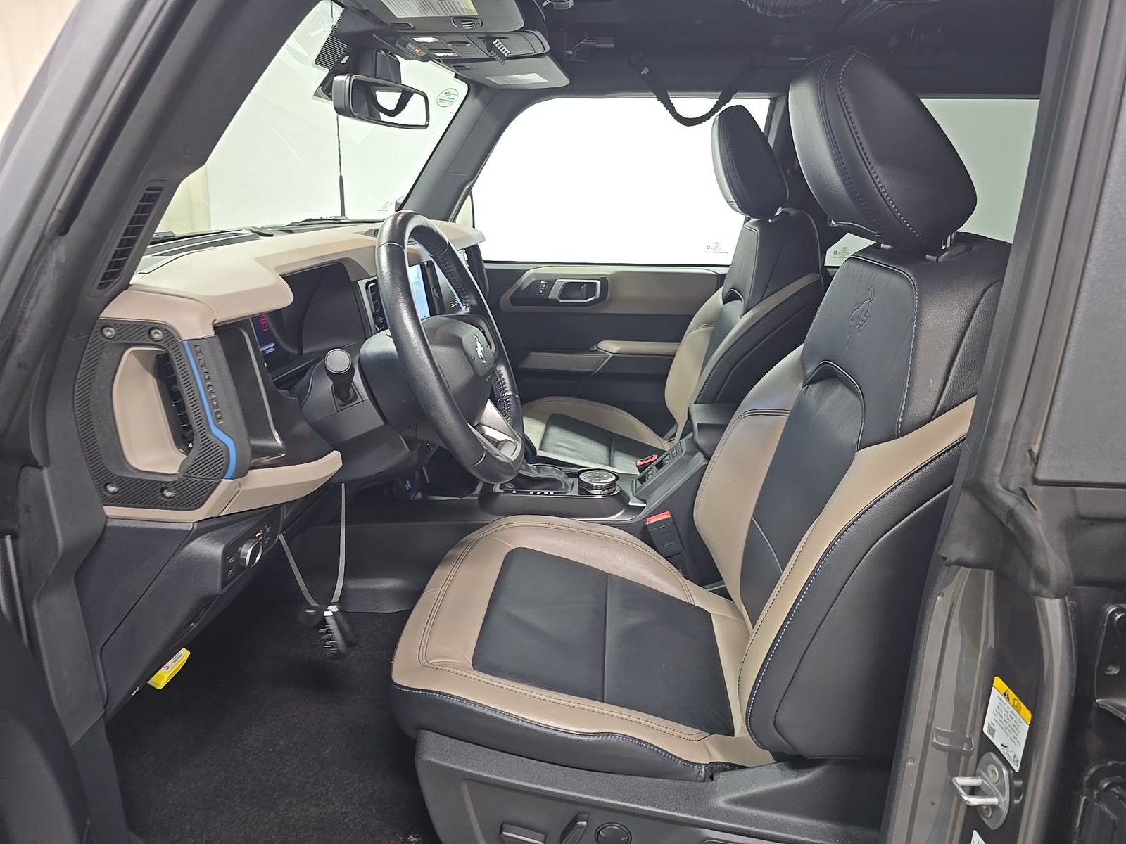 FORD BRONCO - 8