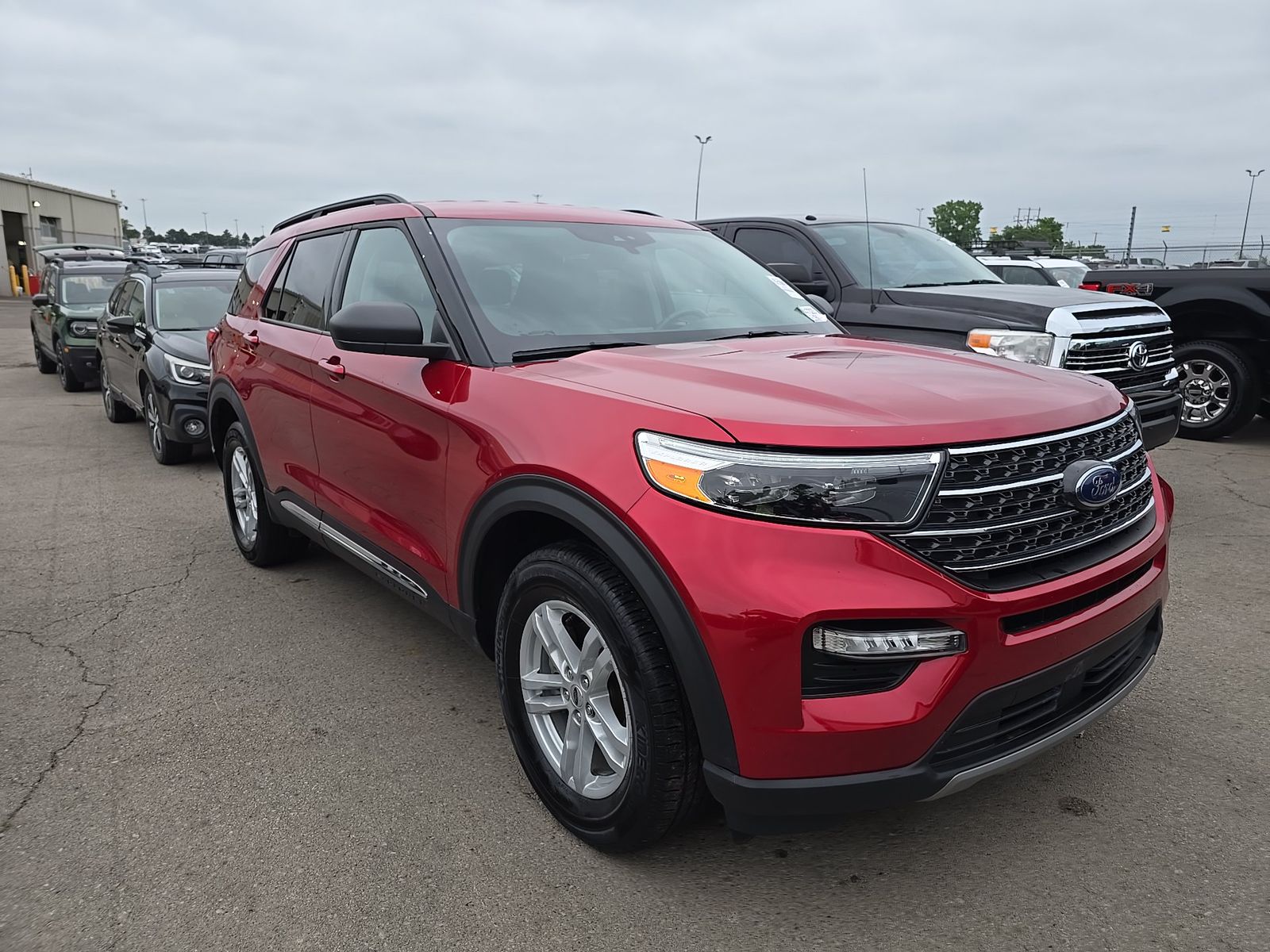 FORD EXPLORER - 4