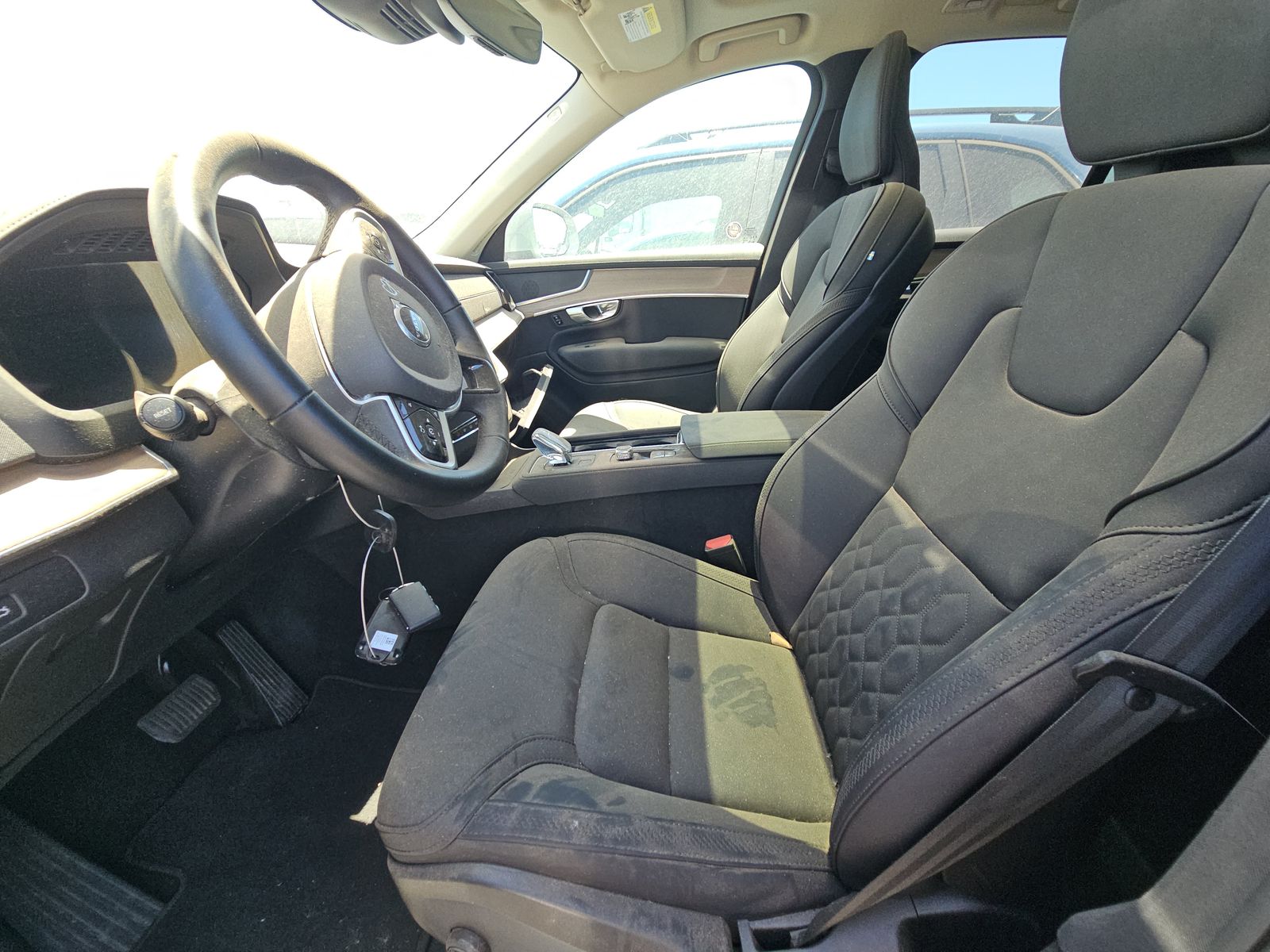 2025 Volvo XC90 B6 Plus AWD