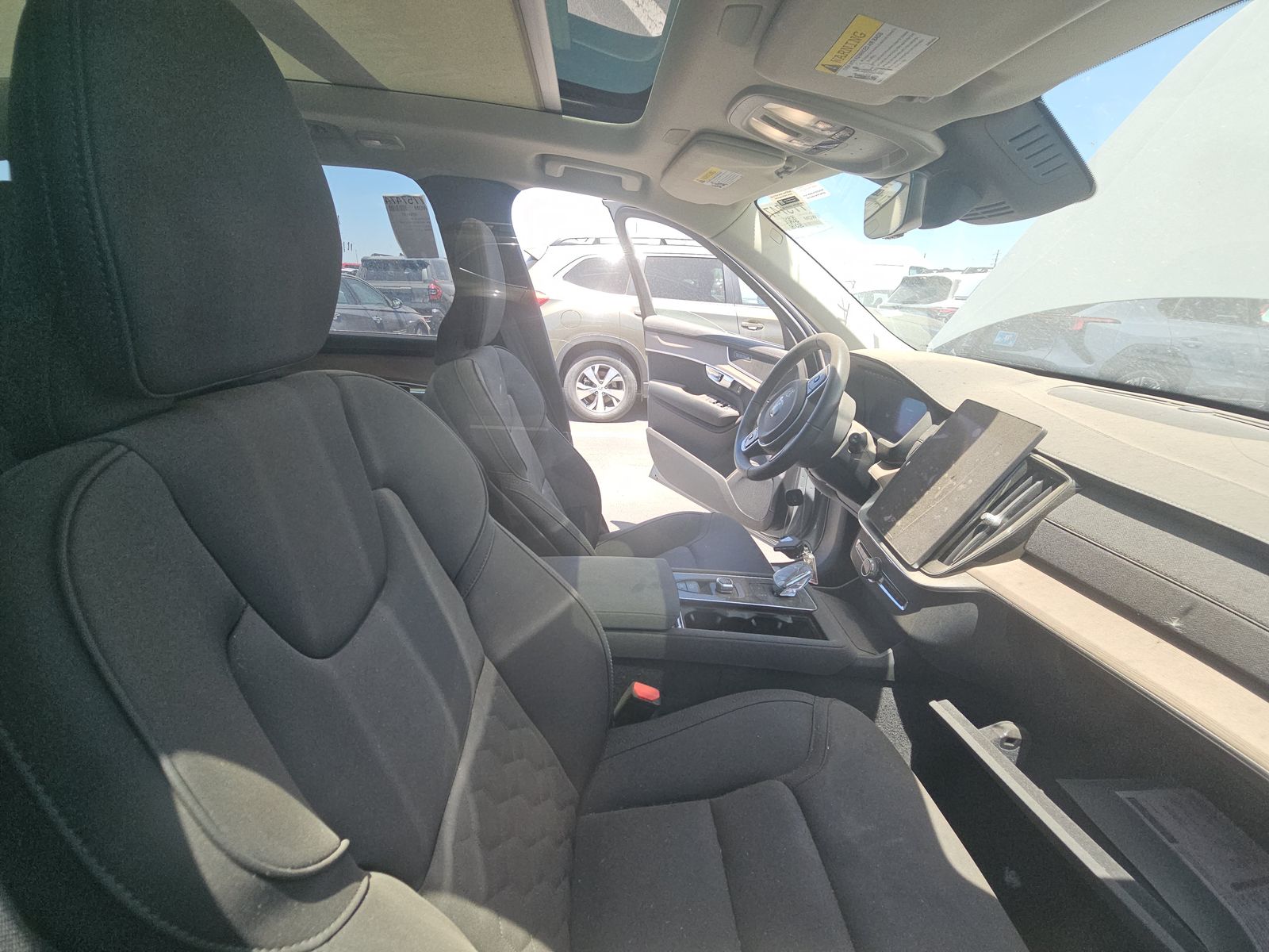 2025 Volvo XC90 B6 Plus AWD