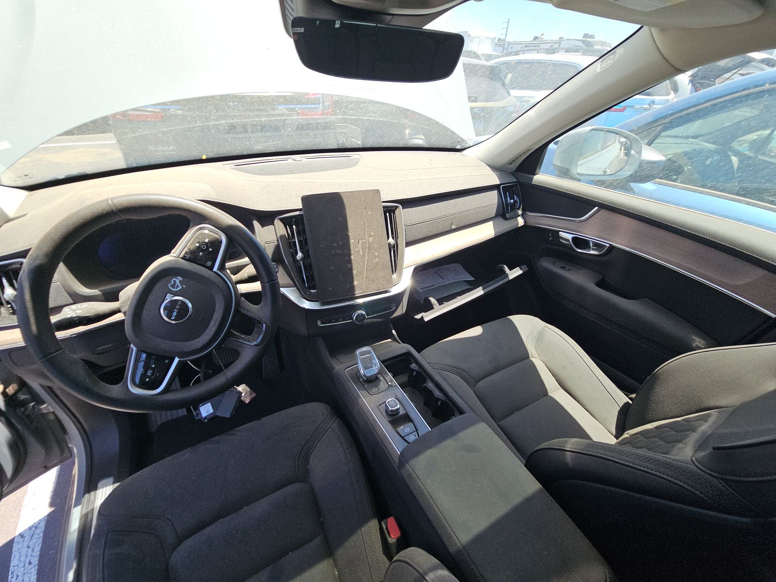 2025 Volvo XC90 B6 Plus AWD