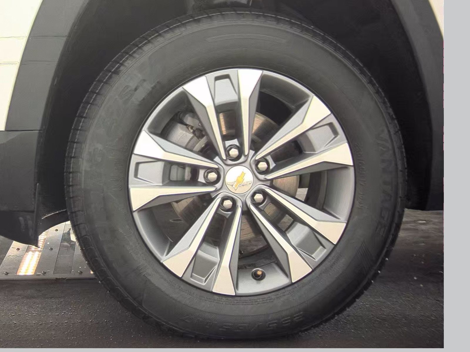 2025 Chevrolet Equinox LT FWD