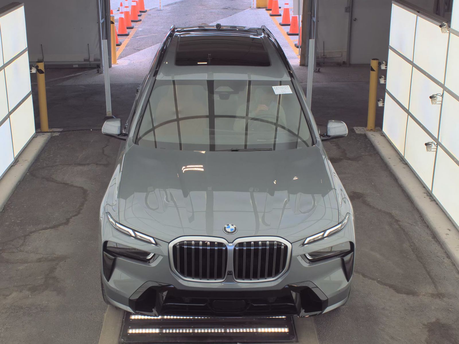 2026 BMW X7 xDrive40i AWD