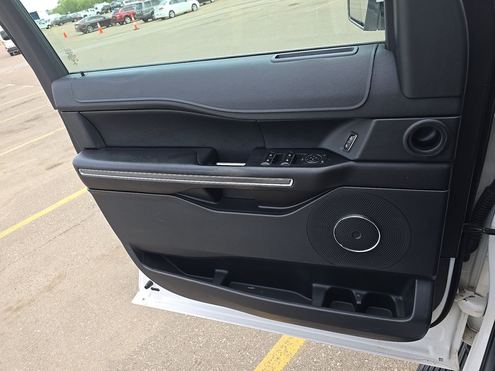 FORD EXPEDITION MAX - 10