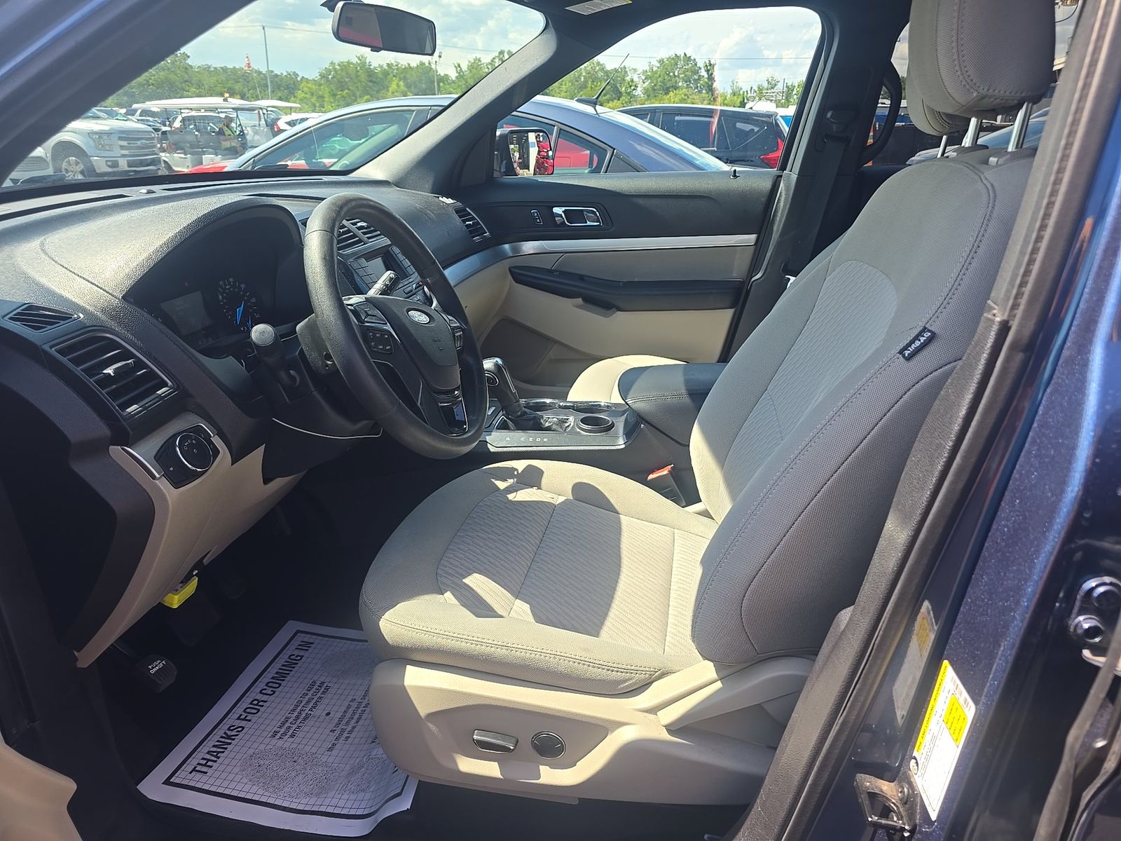 FORD EXPLORER - 8