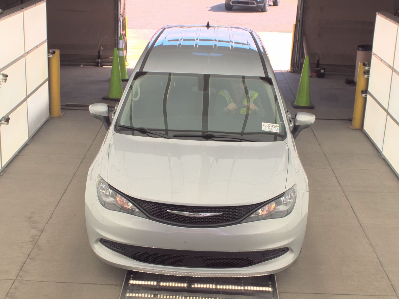 CHRYSLER VOYAGER - 3