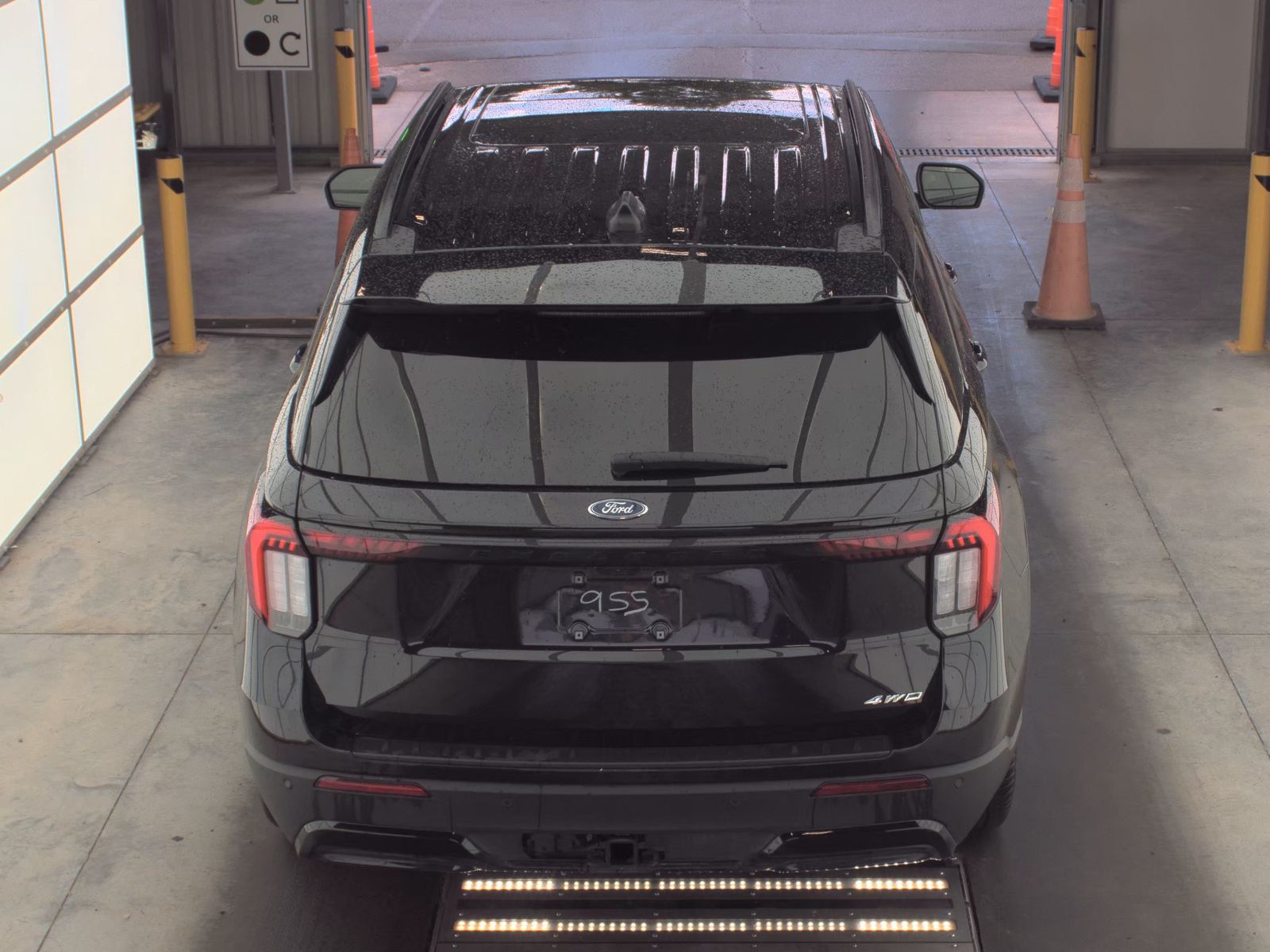FORD EXPLORER - 7