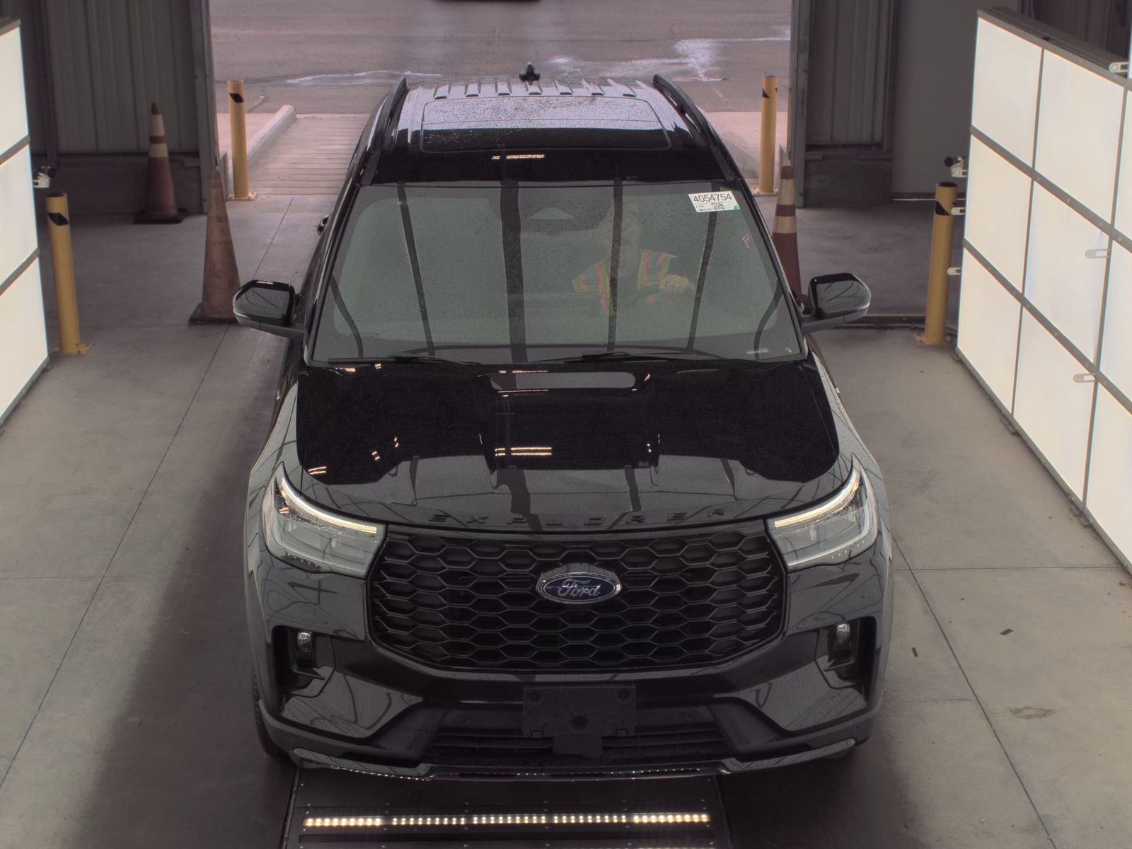 FORD EXPLORER - 3