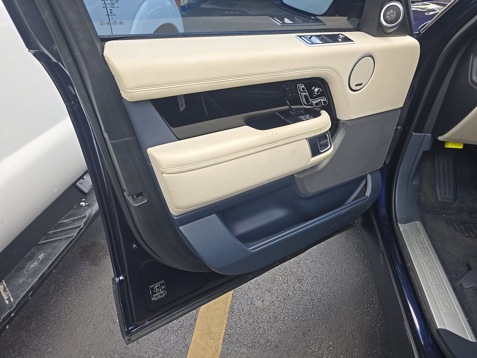 LAND ROVER RANGE ROVER - 10