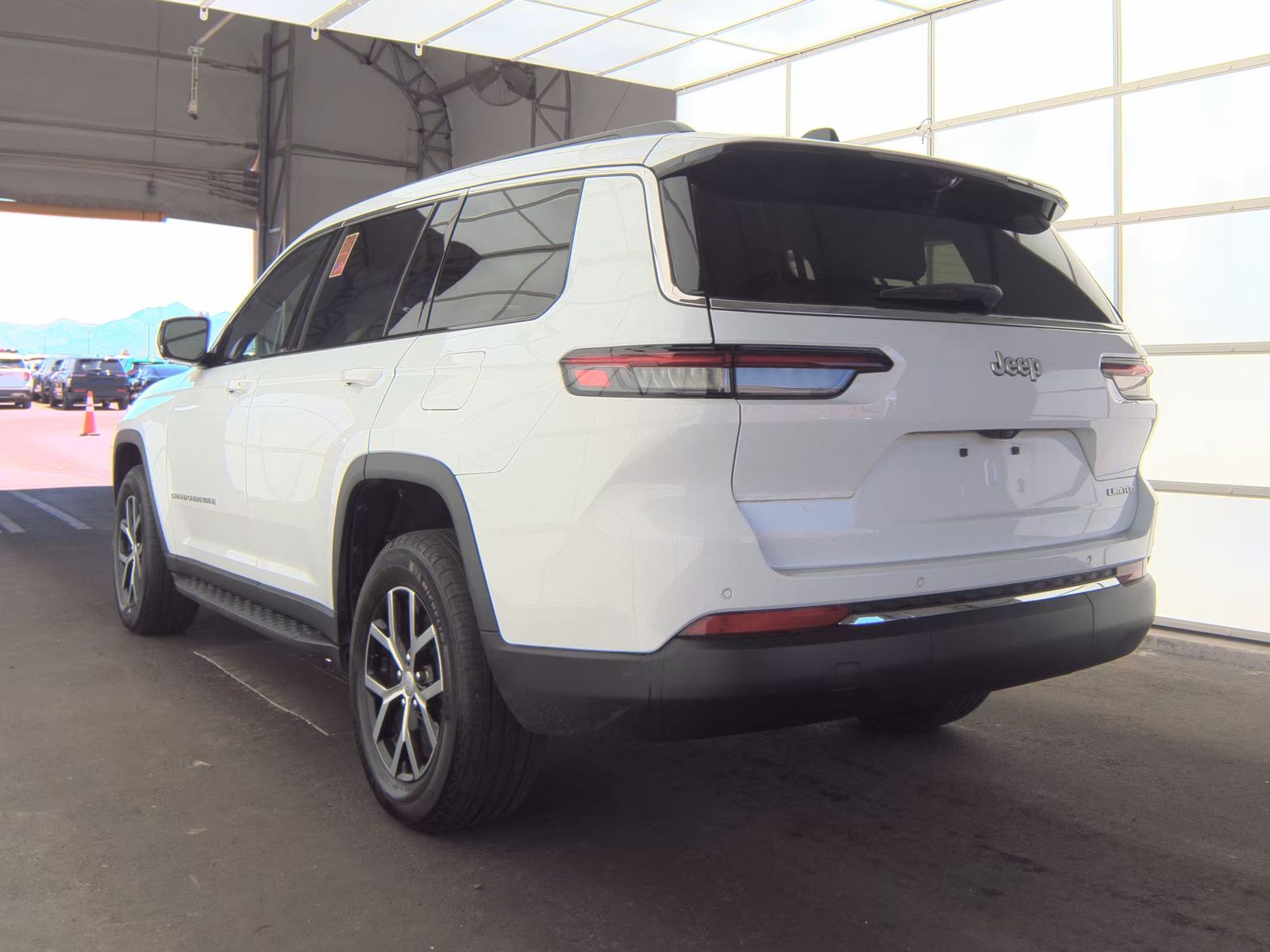 2025 Jeep Grand Cherokee L Limited RWD