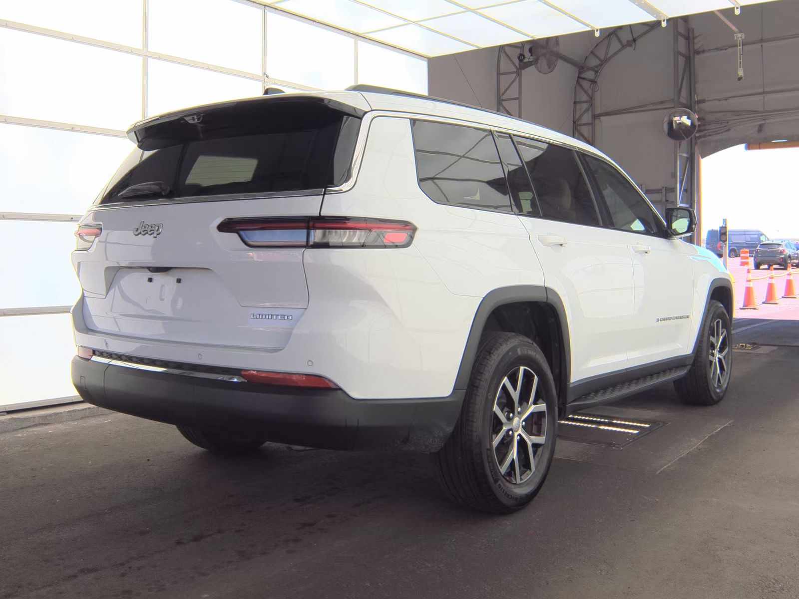 2025 Jeep Grand Cherokee L Limited RWD