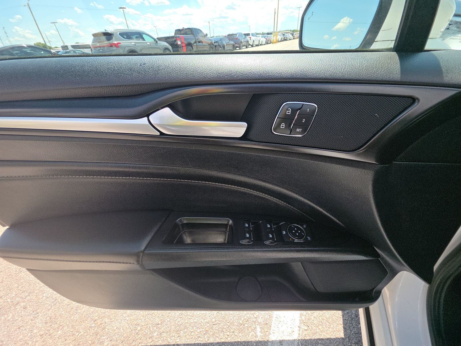 FORD FUSION - 10