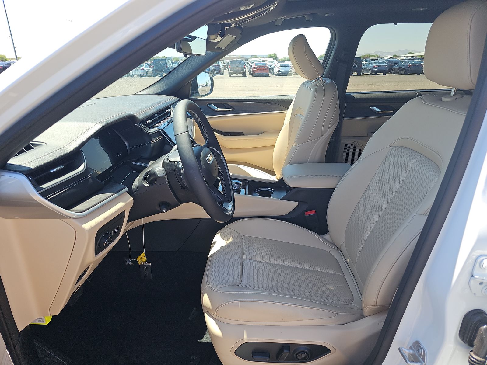2025 Jeep Grand Cherokee L Limited RWD