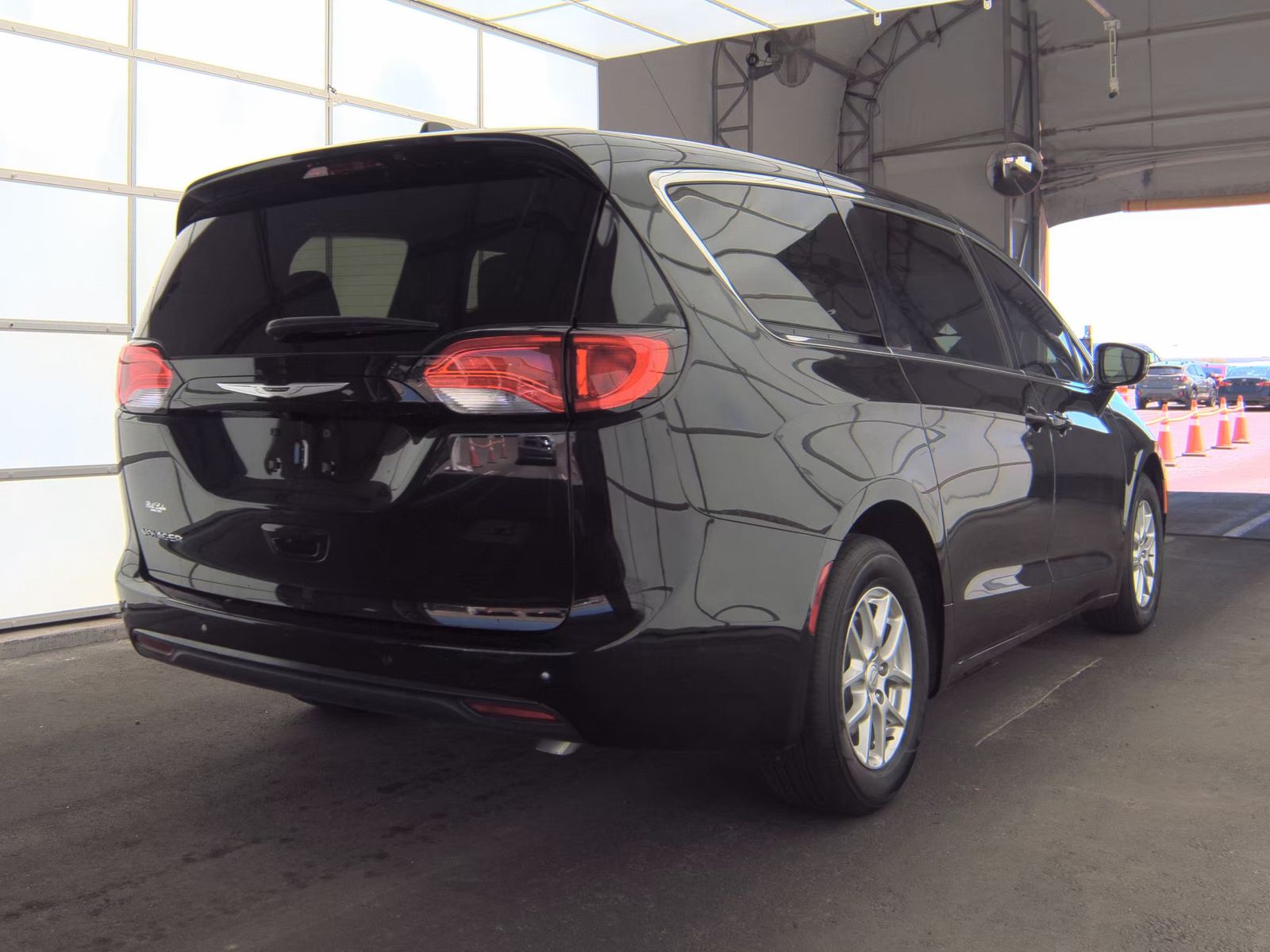 CHRYSLER VOYAGER - 6