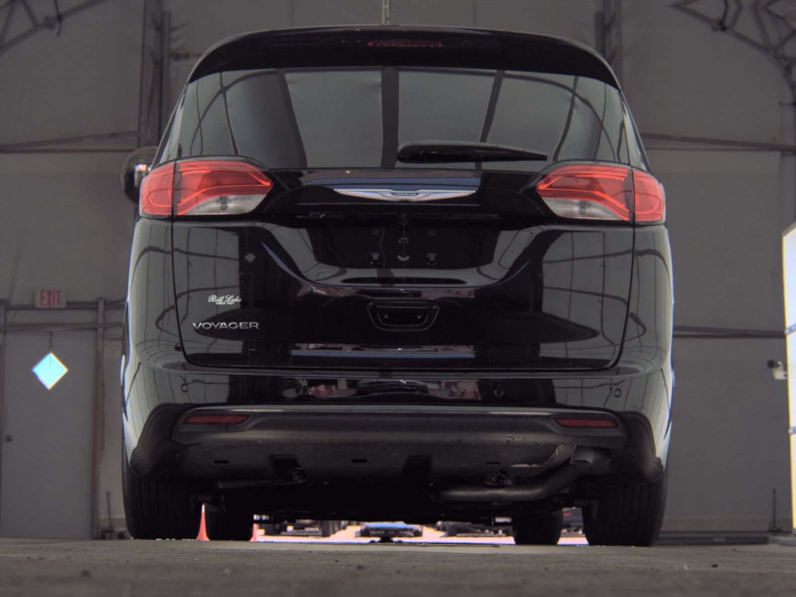 CHRYSLER VOYAGER - 8