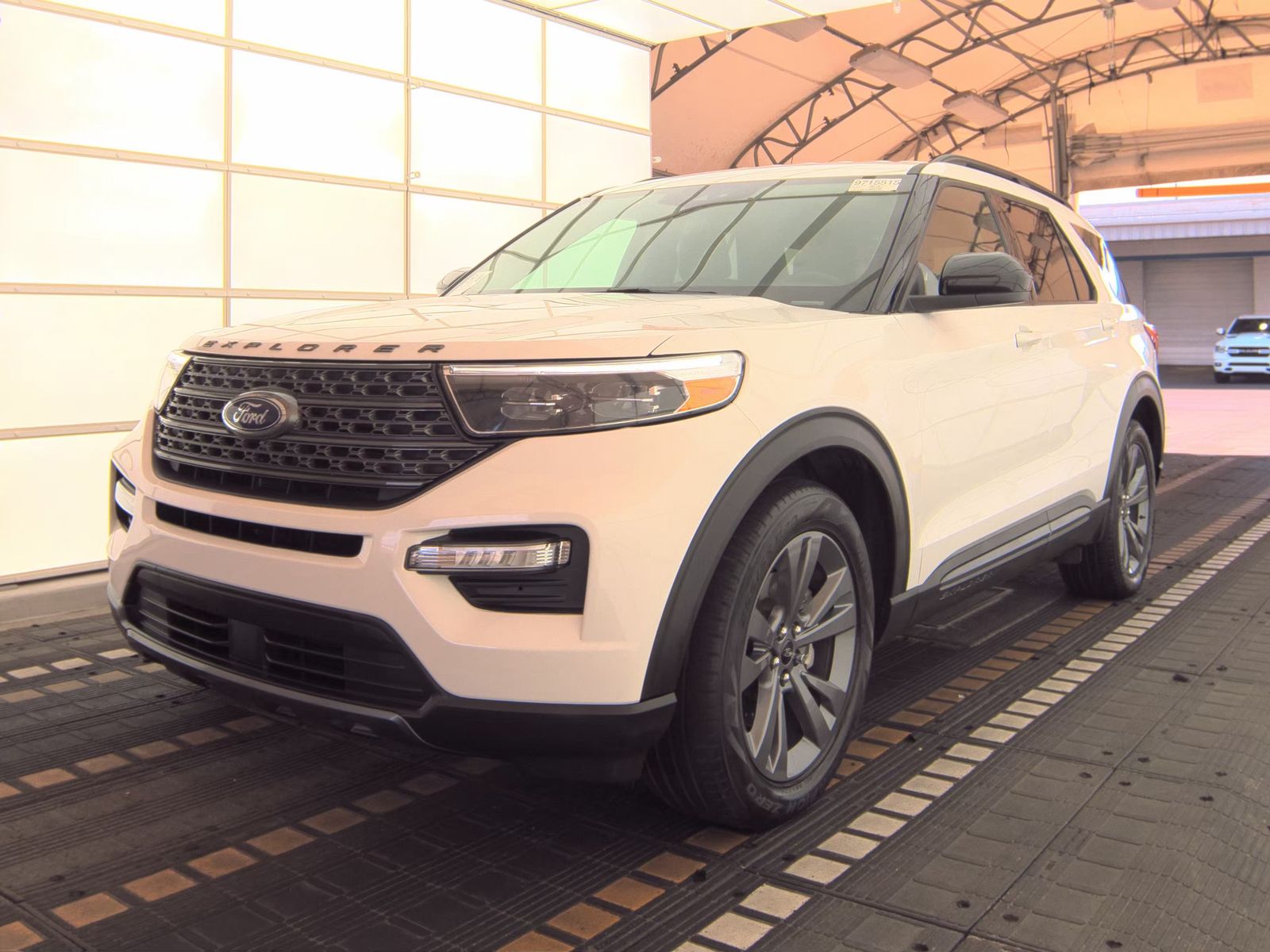 FORD EXPLORER - 1