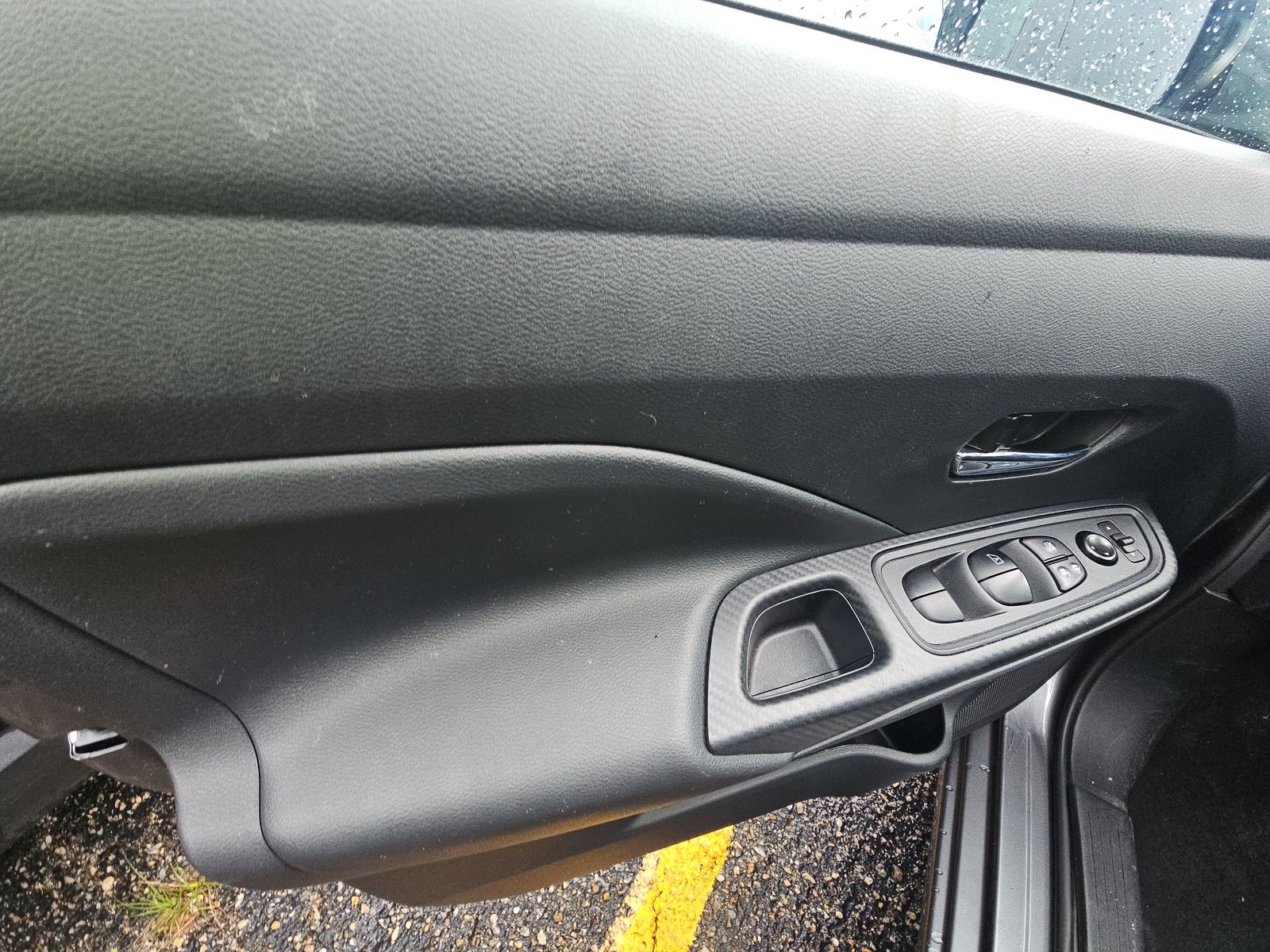 NISSAN VERSA - 10