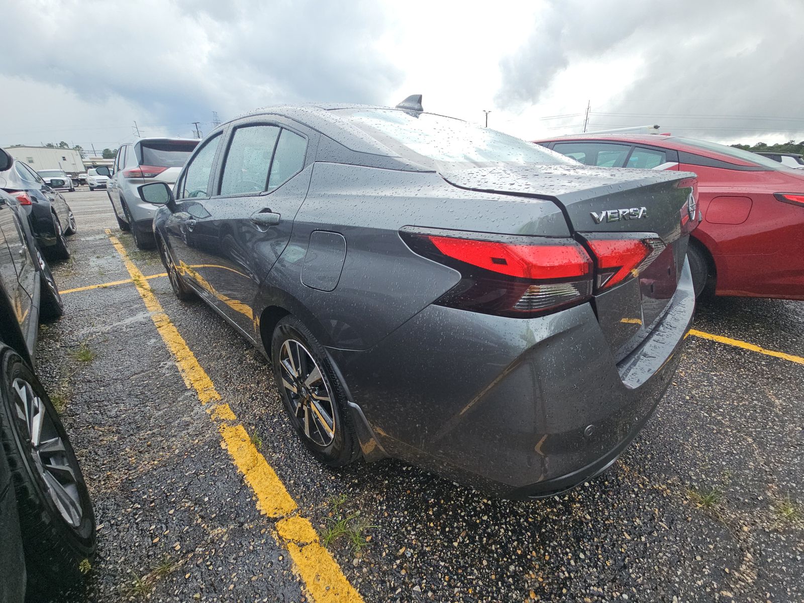 NISSAN VERSA - 7