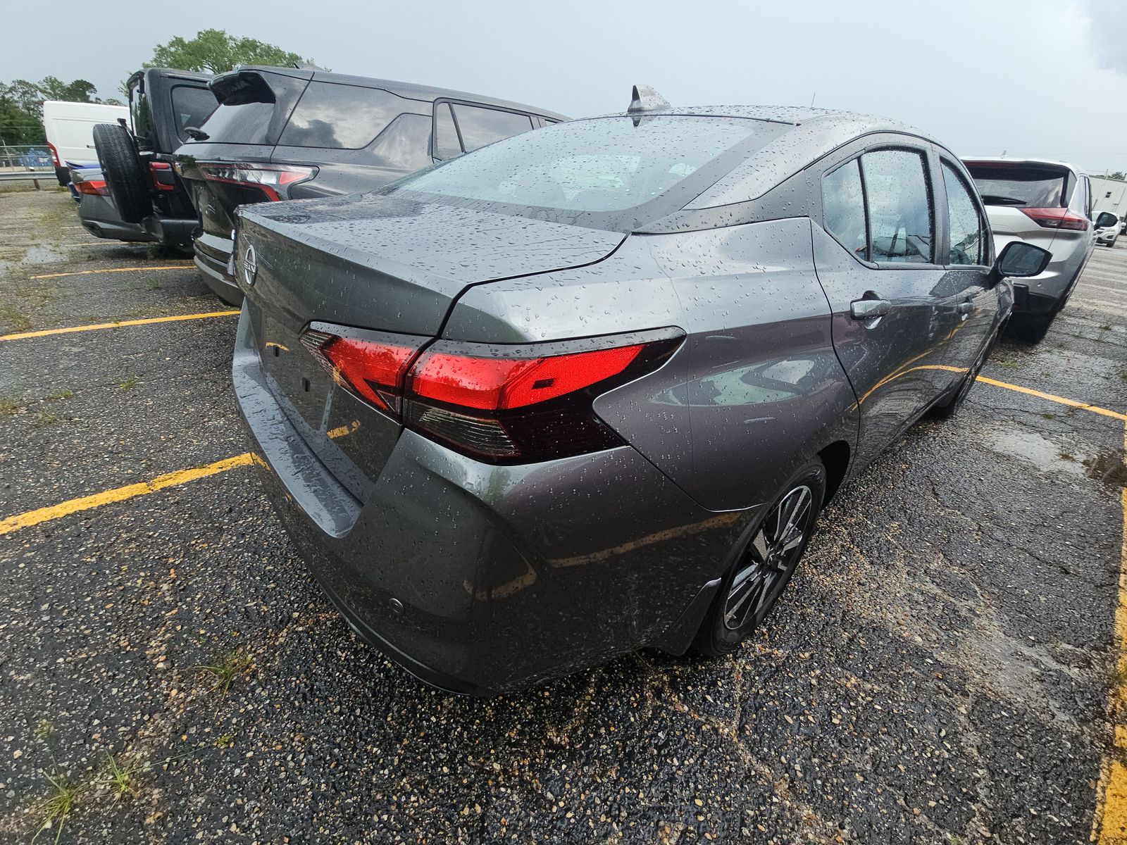 NISSAN VERSA - 5