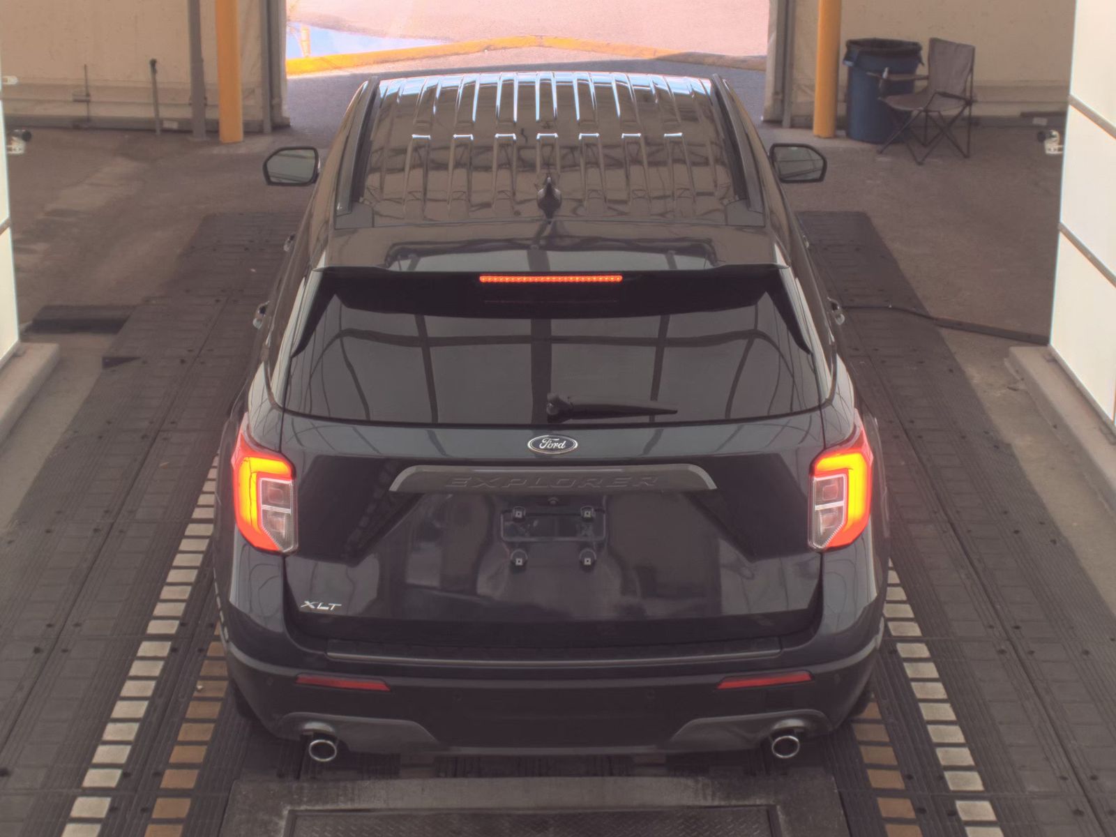 FORD EXPLORER - 7