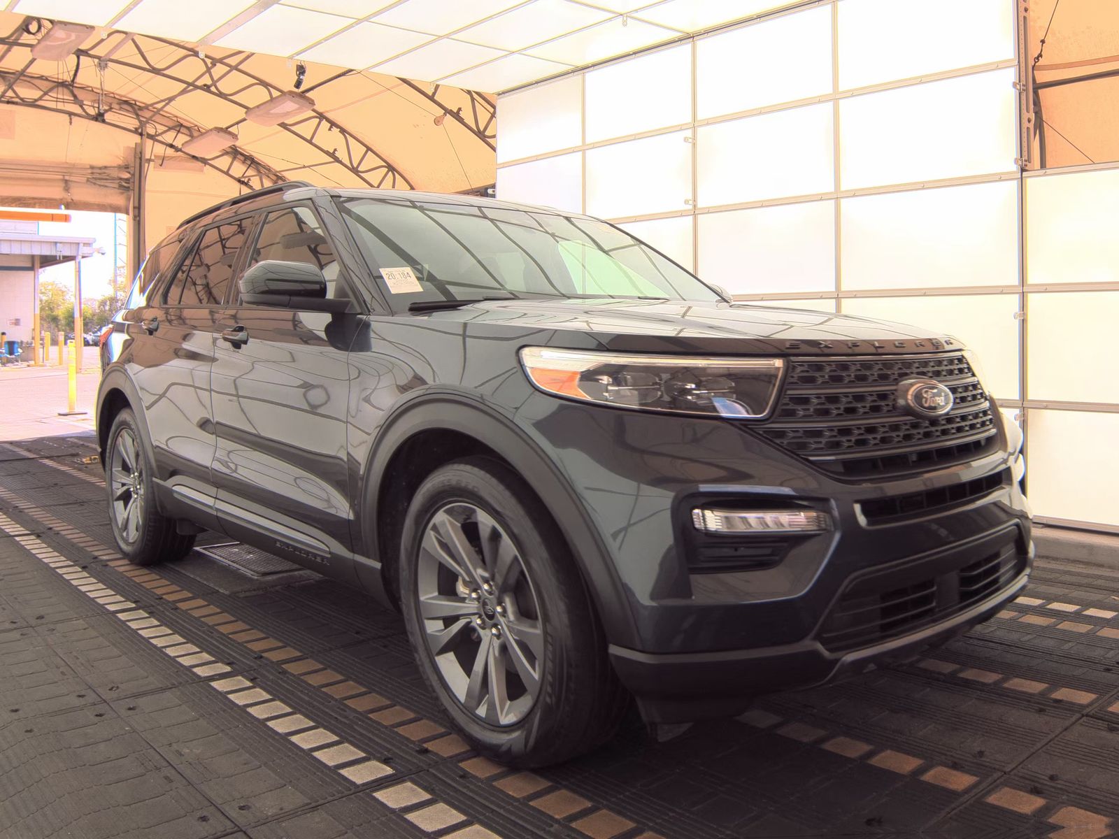 FORD EXPLORER - 5