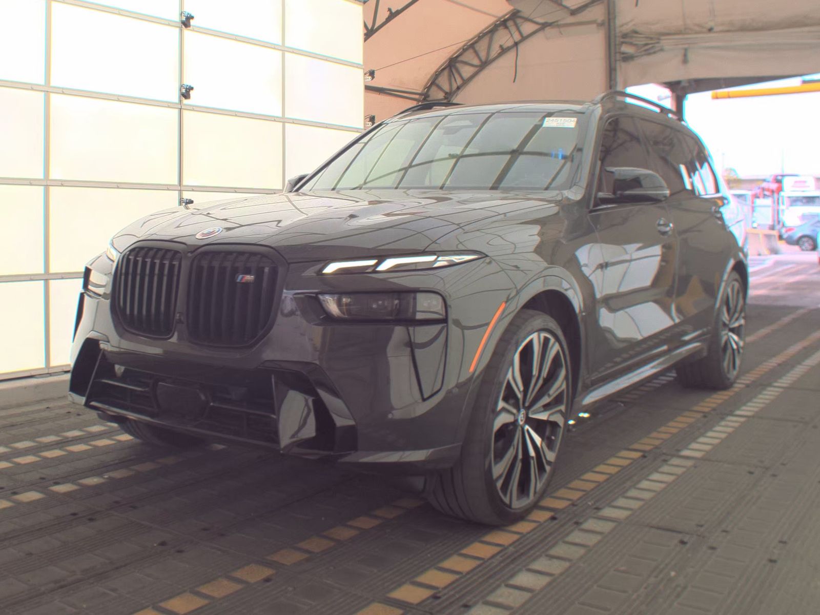 2023 BMW X7 M60i AWD