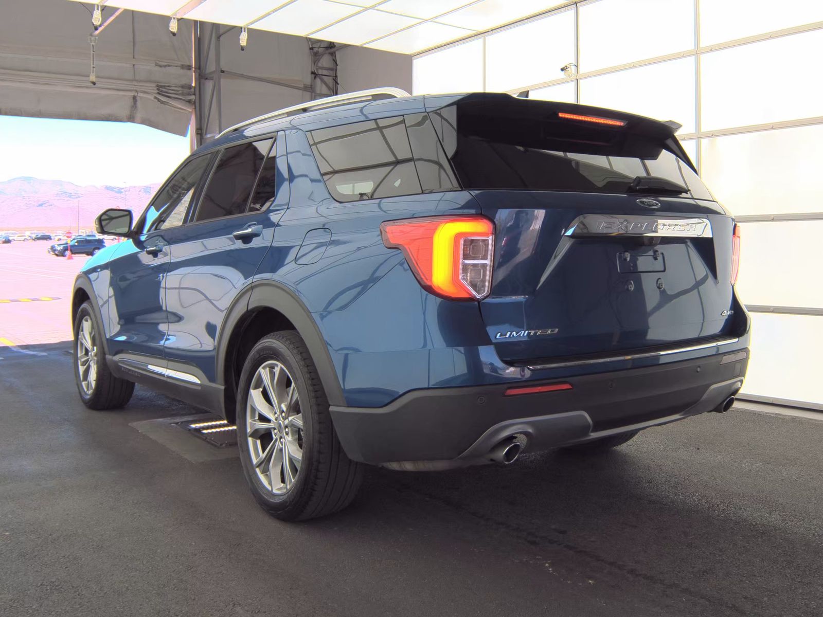 FORD EXPLORER - 9