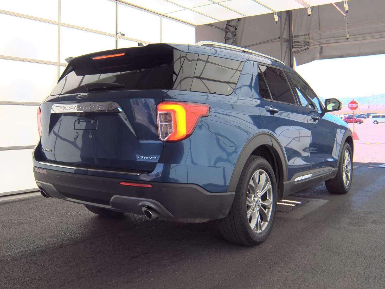 FORD EXPLORER - 6