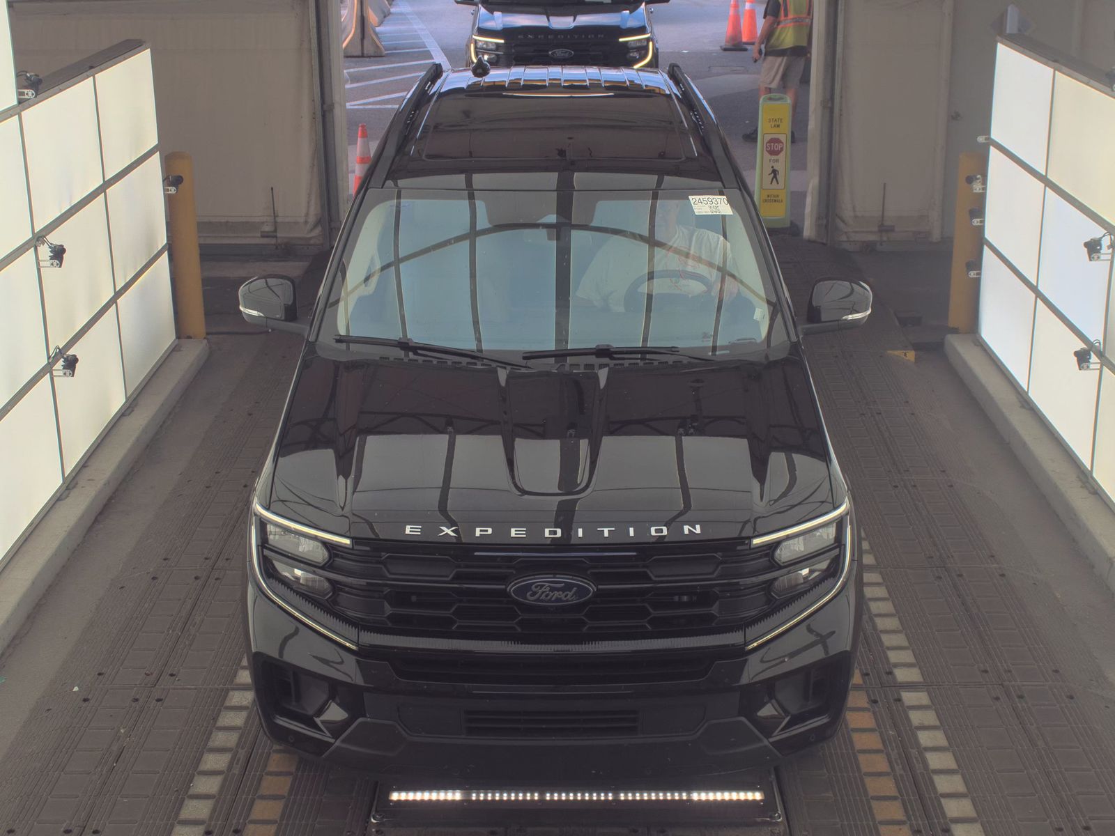 FORD EXPEDITION - 3