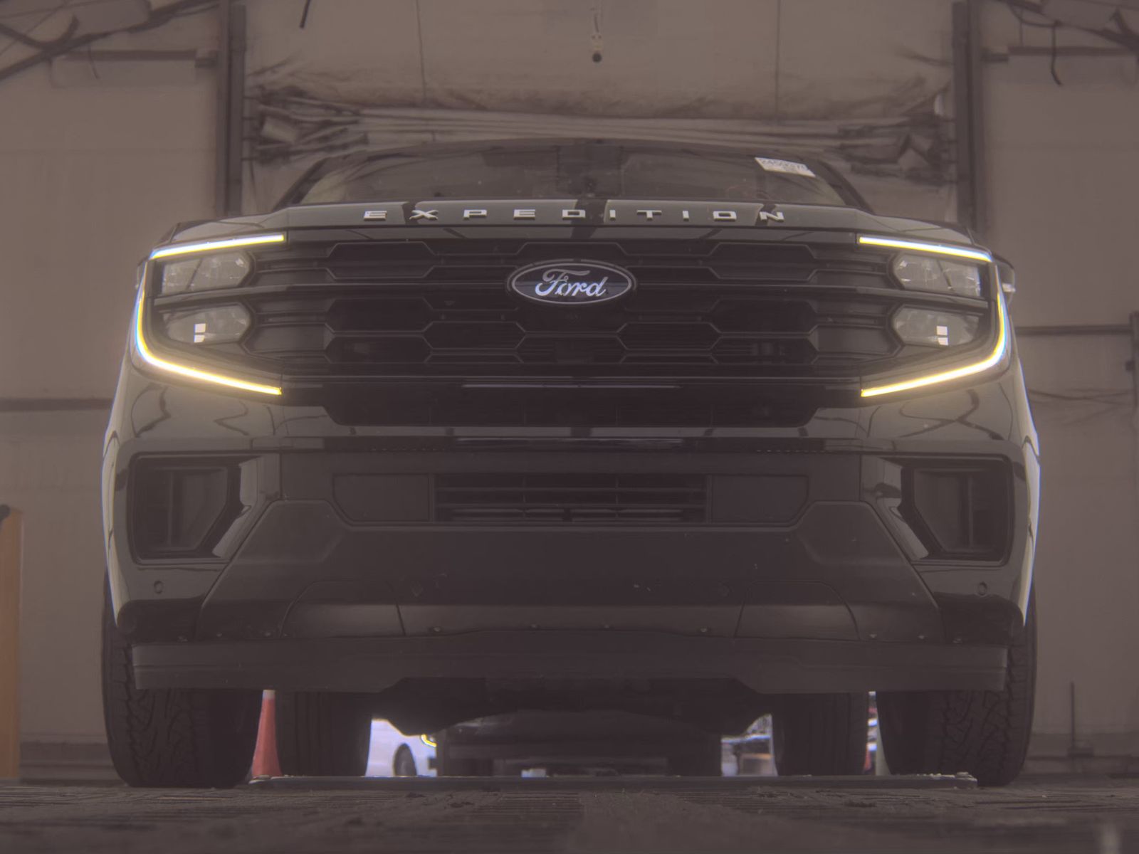 FORD EXPEDITION - 4