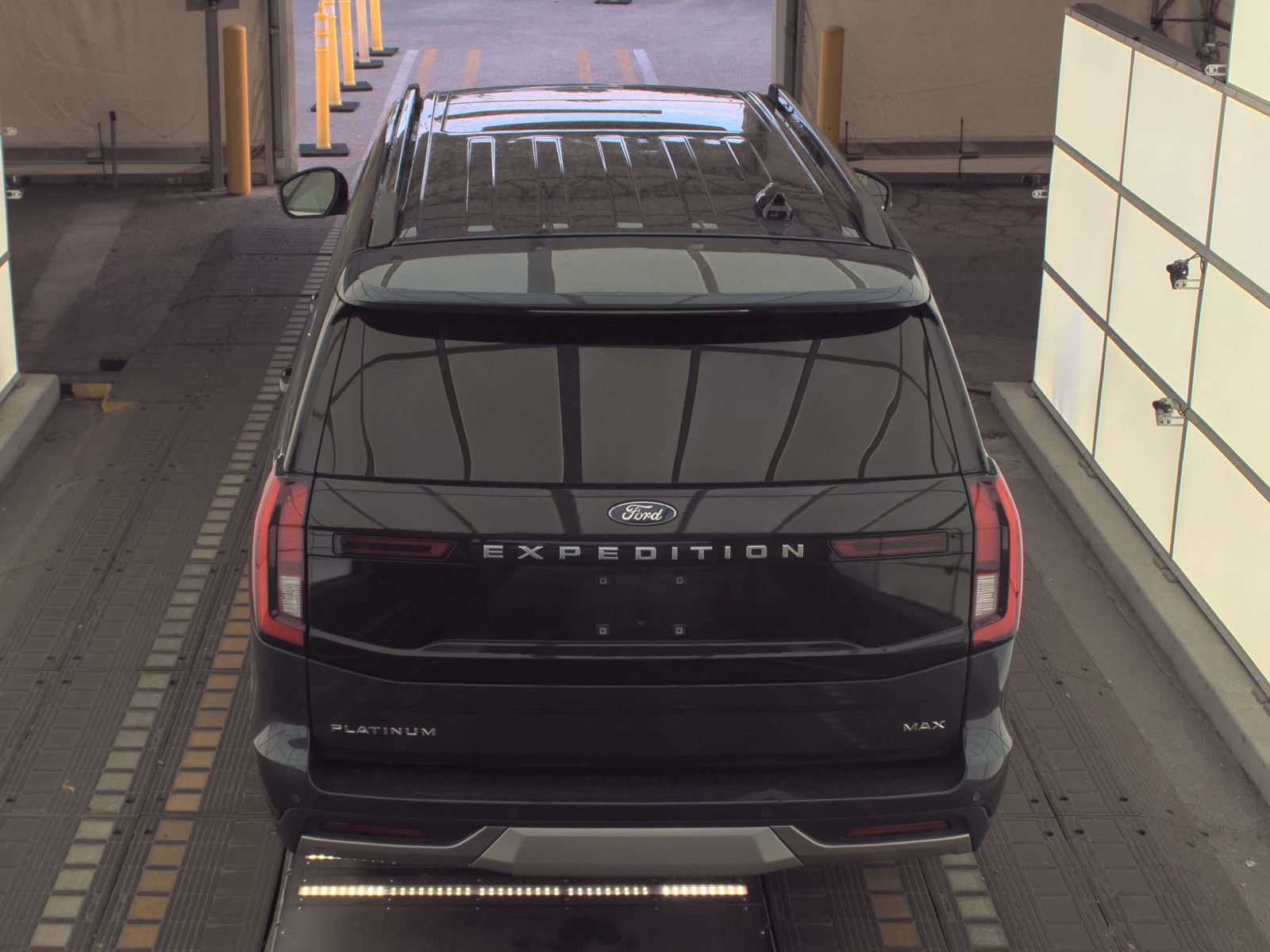 FORD EXPEDITION MAX - 7