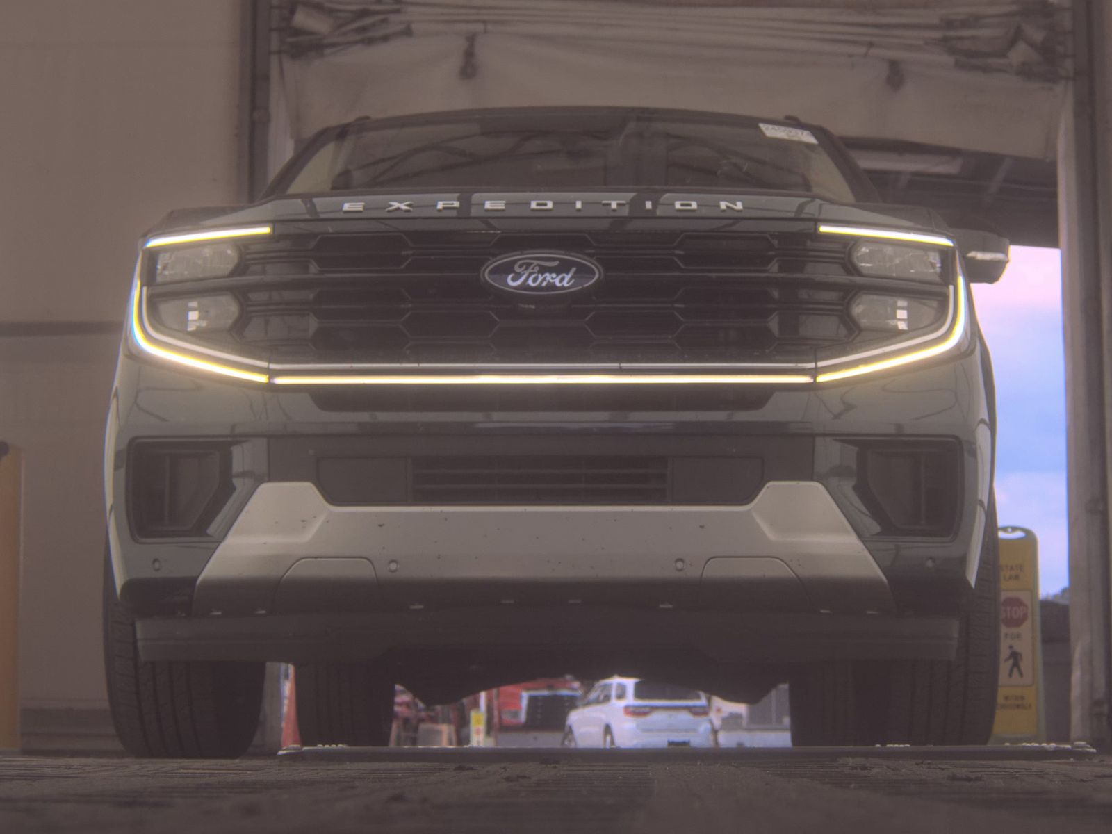 FORD EXPEDITION MAX - 4